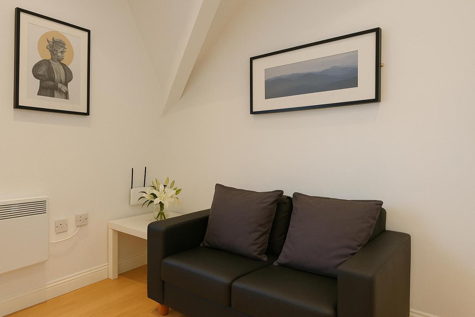 2 Bedroom Apartment Nr City Centre, Uni & Parks Cardiff Zewnętrze zdjęcie