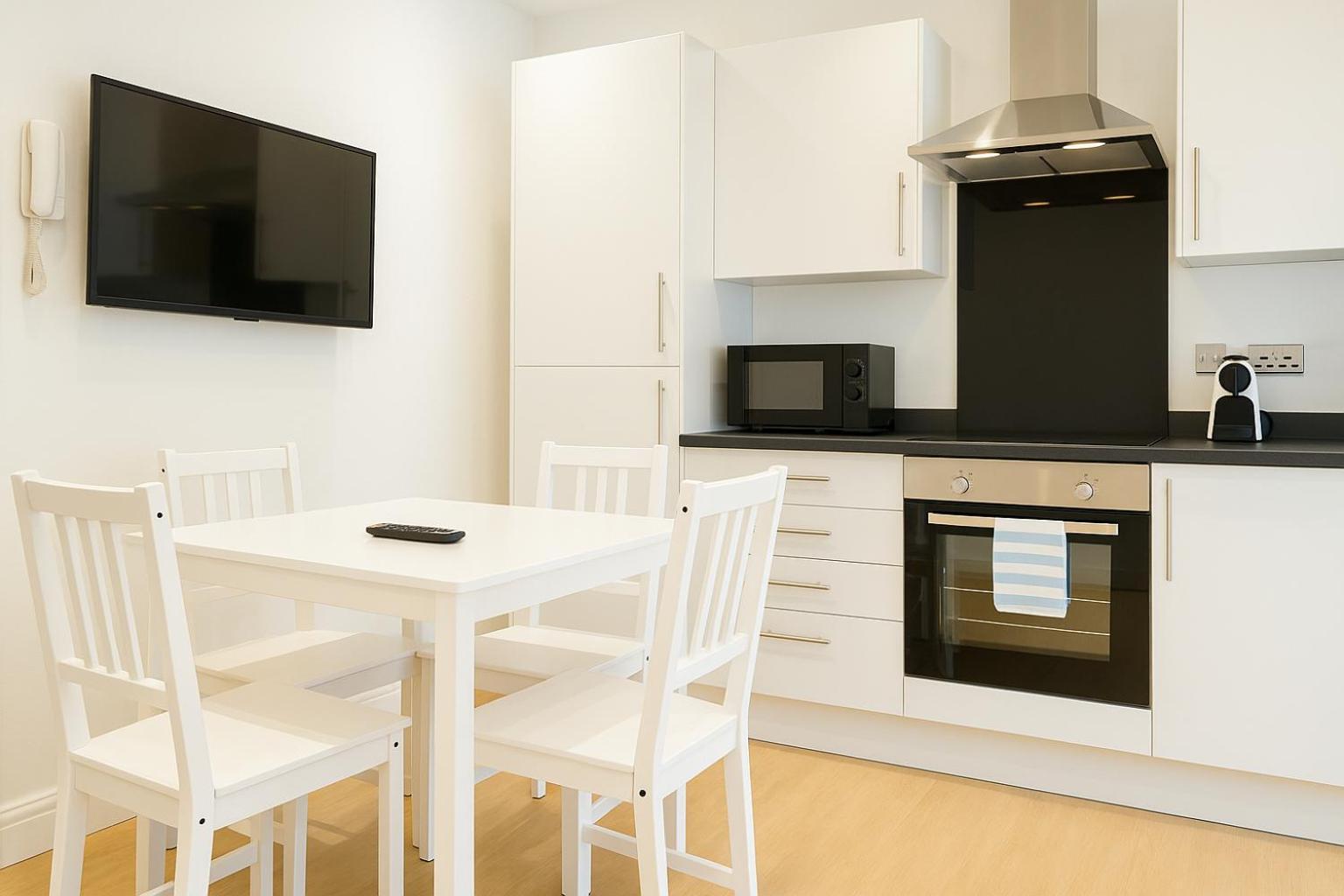 2 Bedroom Apartment Nr City Centre, Uni & Parks Cardiff Zewnętrze zdjęcie